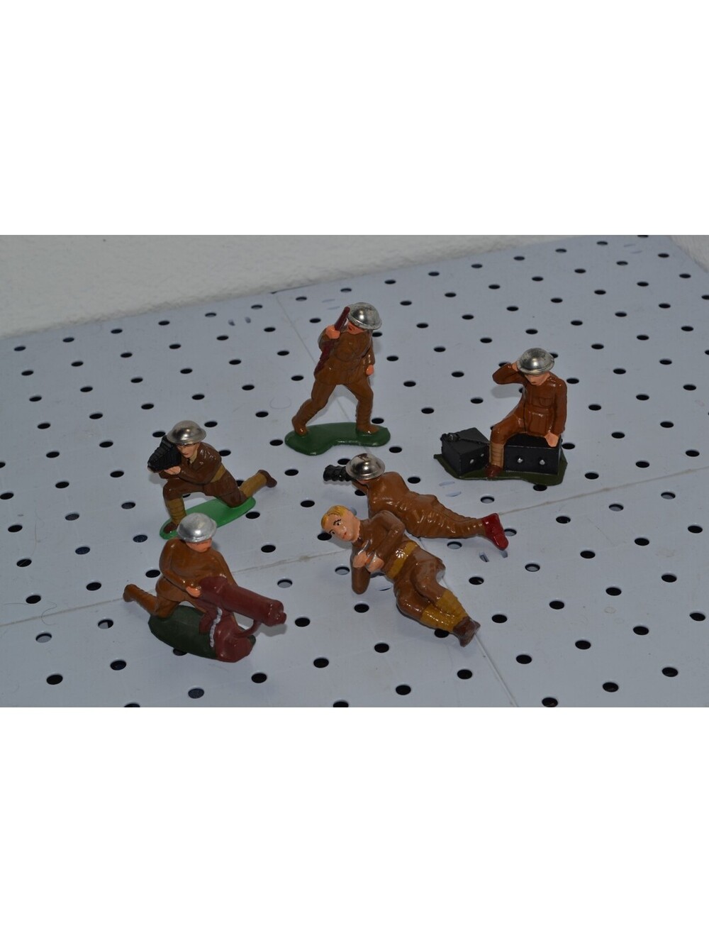 Vintage Cast Painted Barclay USA Toy Military Soldier Figures Set of 6